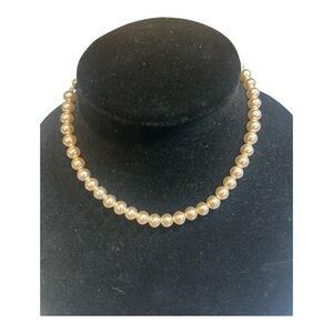Vintage White Faux Pearl Choker Necklace